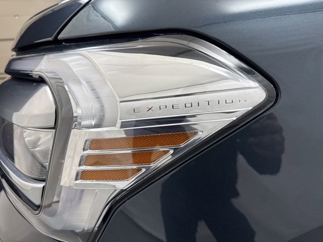 Used 2023 Ford Expedition Platinum image 29