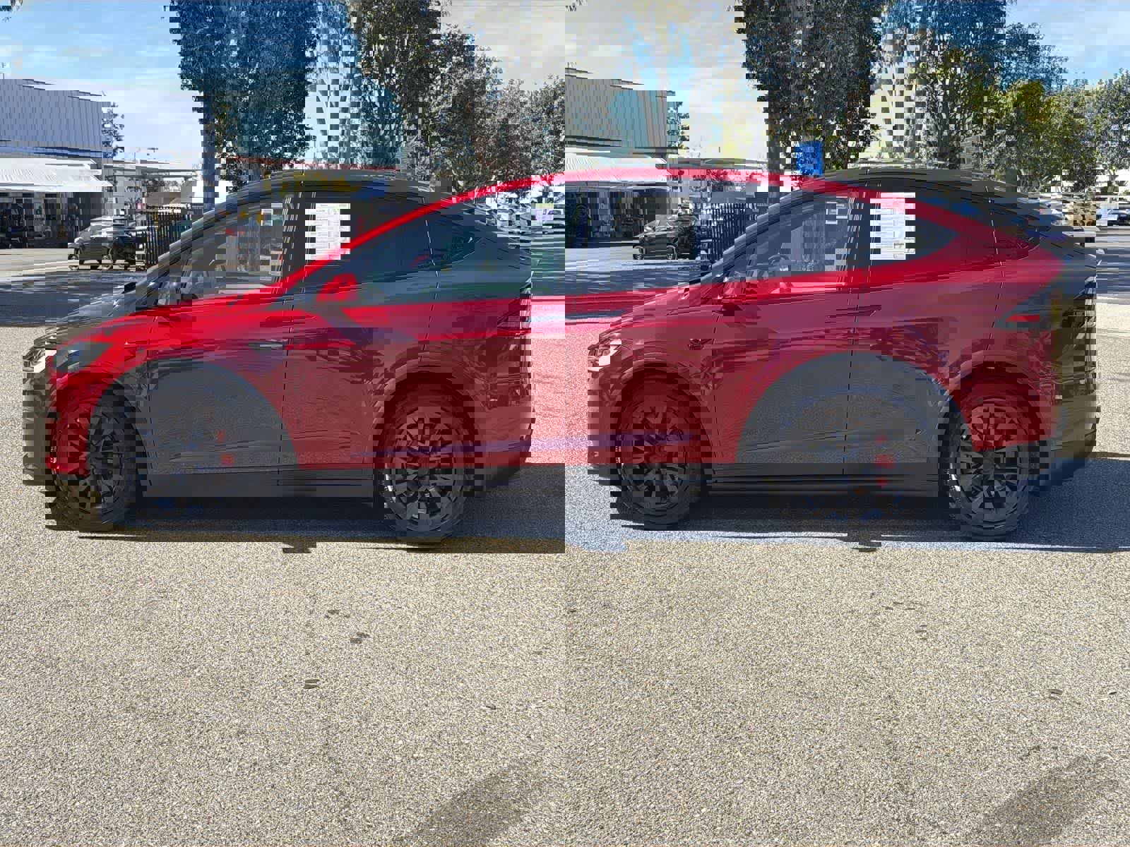 Used 2023 Tesla Model X Plaid image 3