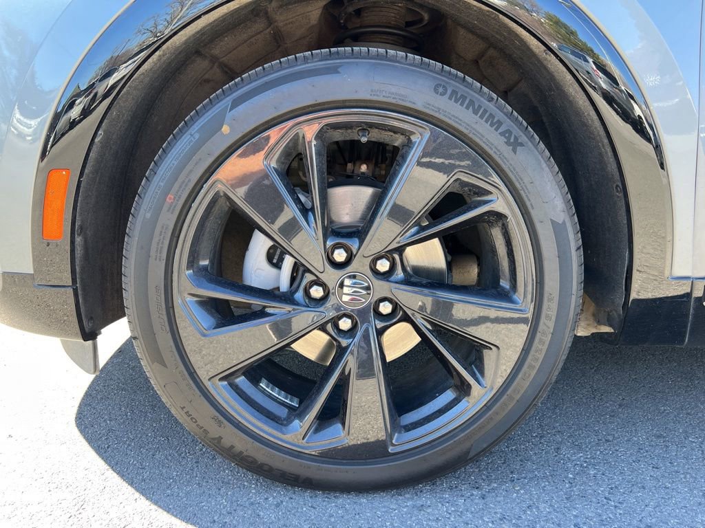 Used 2024 Buick Envision Sport Touring image 27