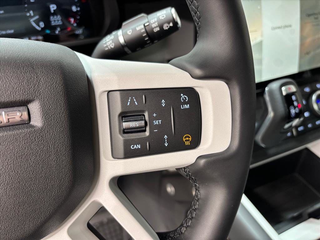 New 2026 Land Rover Defender 130 X-Dynamic SE image 19