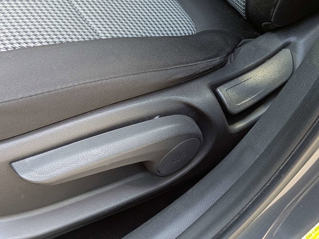 Used 2019 Hyundai Kona SE FWD image 19