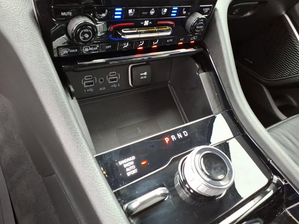 Used 2023 Jeep Grand Cherokee Altitude image 24