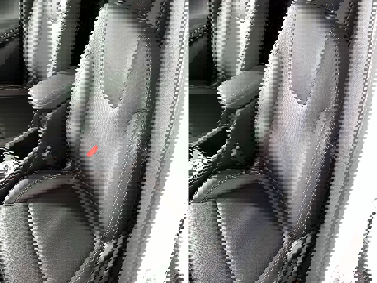 Used 2024 Buick Encore GX Sport Touring image 15