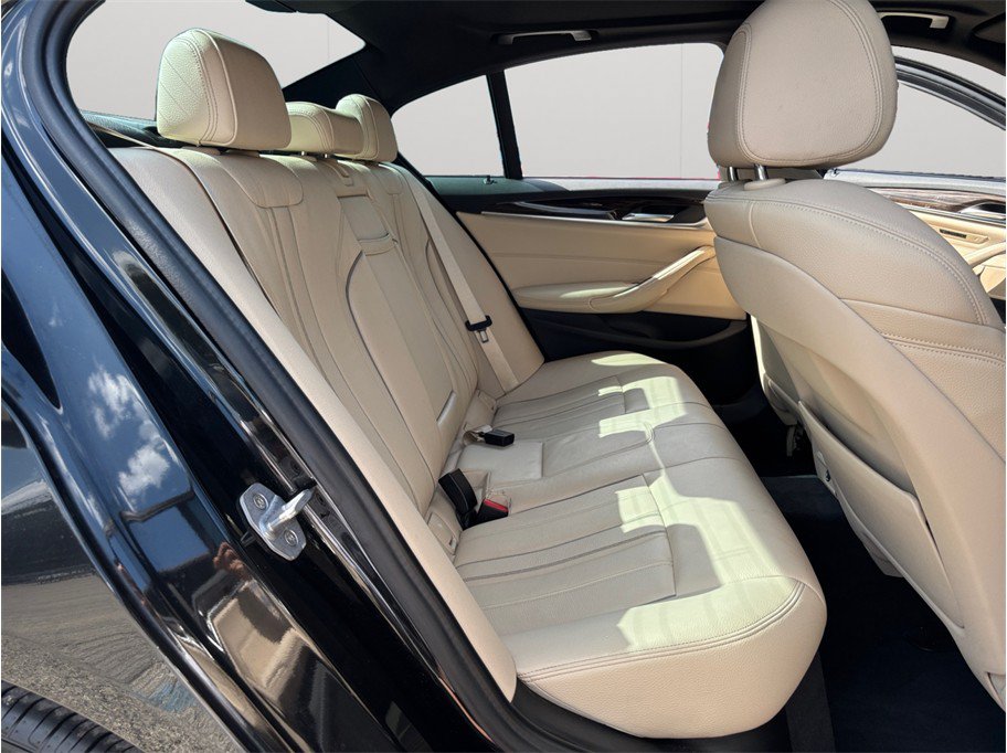 Used 2018 BMW 530i w/ Premium Package RWD image 46