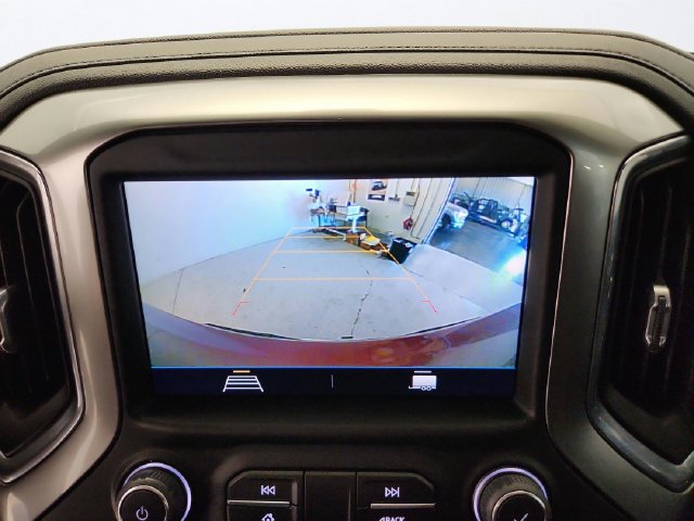 Used 2022 Chevrolet Silverado 1500 LT w/ Z71 Off-Road Package AWD/4WD image 17