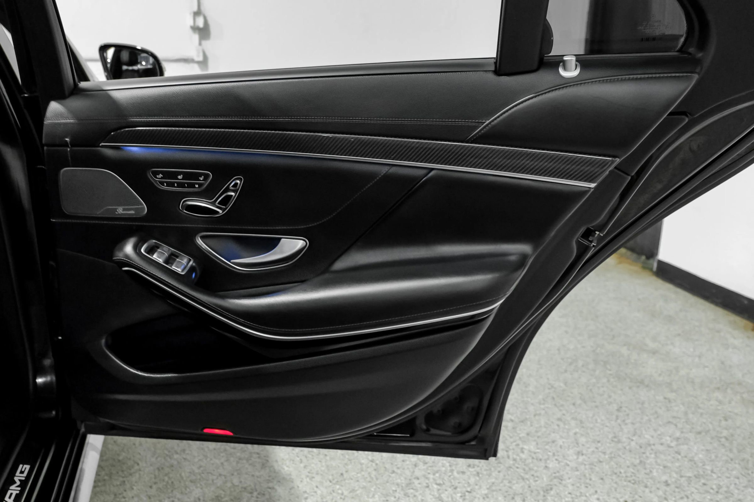 Used 2015 Mercedes-Benz S 63 AMG 4MATIC Sedan image 53