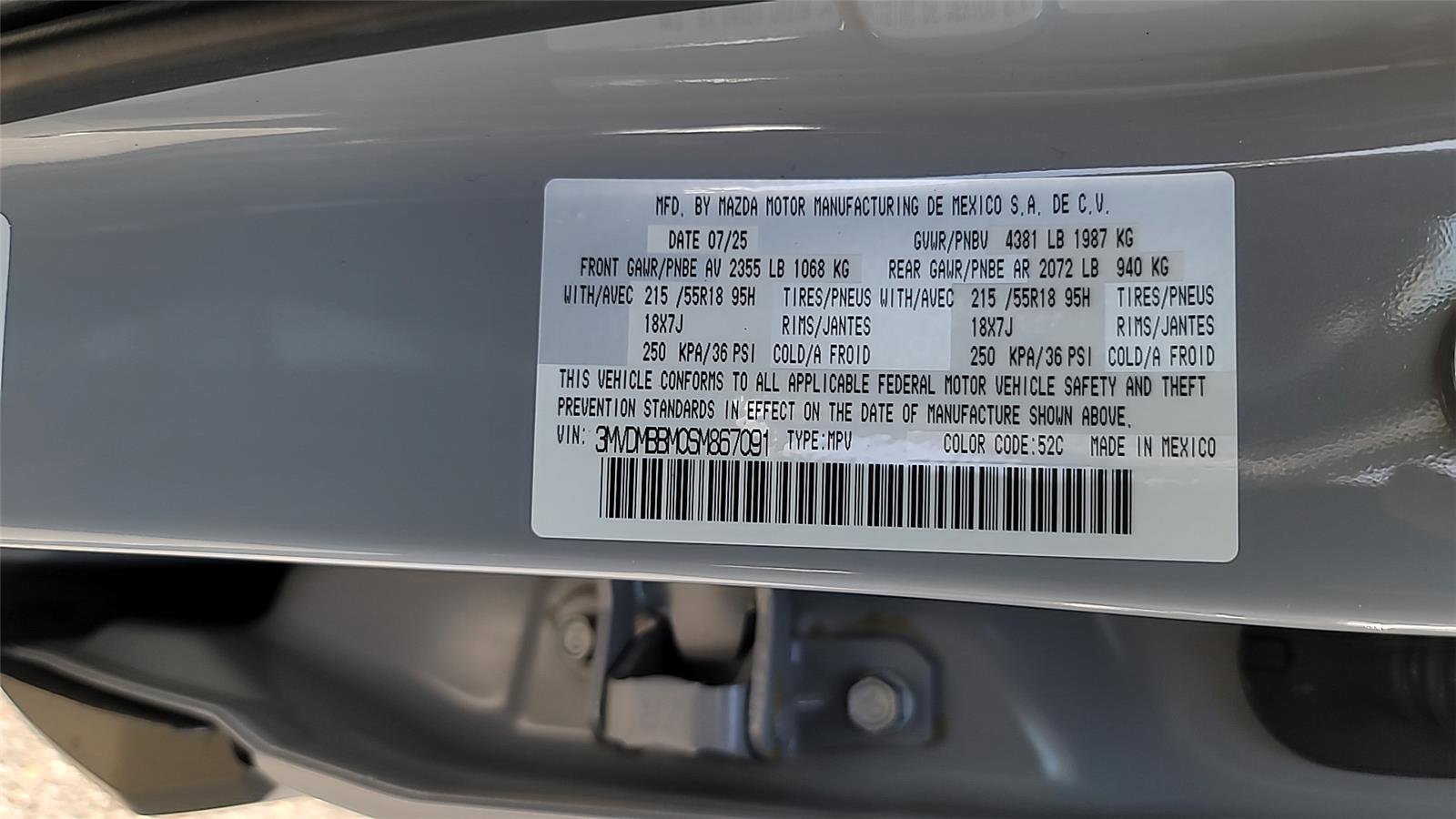 New 2025 MAZDA CX-30 AWD 2.5 S w/ Select Sport Pkg image 31