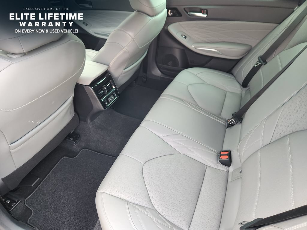 Used 2020 Toyota Avalon Limited w/ Advanced Safety Package FWD image 29