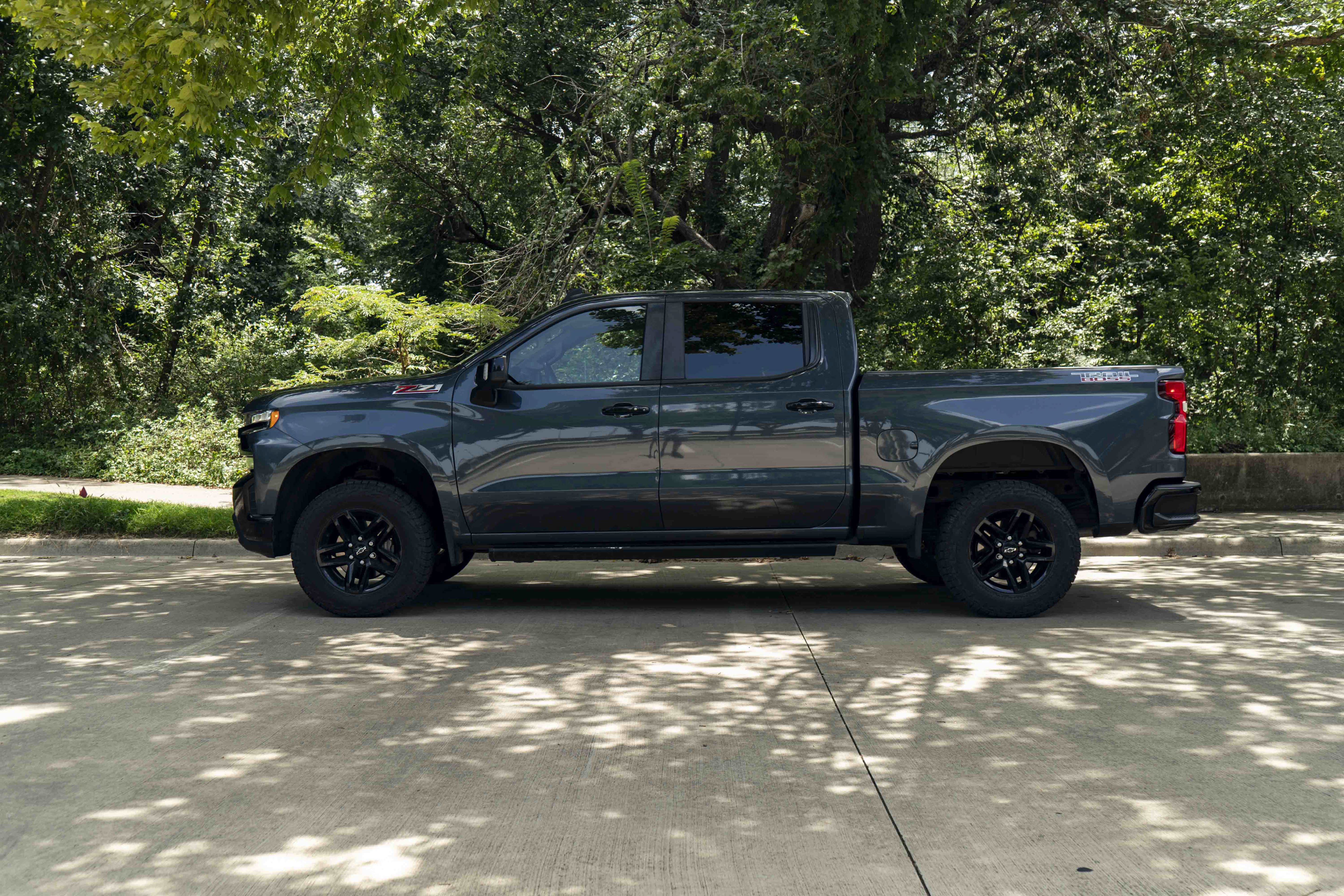 Used 2021 Chevrolet Silverado 1500 LT Trail Boss w/ Convenience Package II AWD/4WD image 6