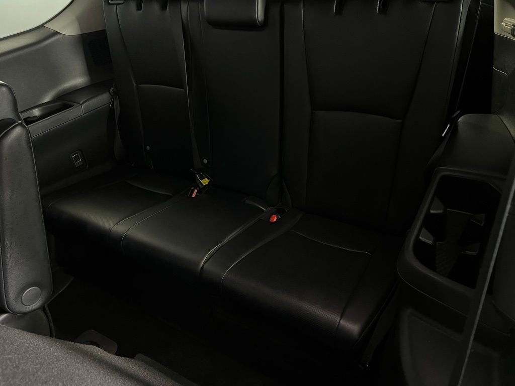 Used 2025 Toyota Grand Highlander AWD image 25