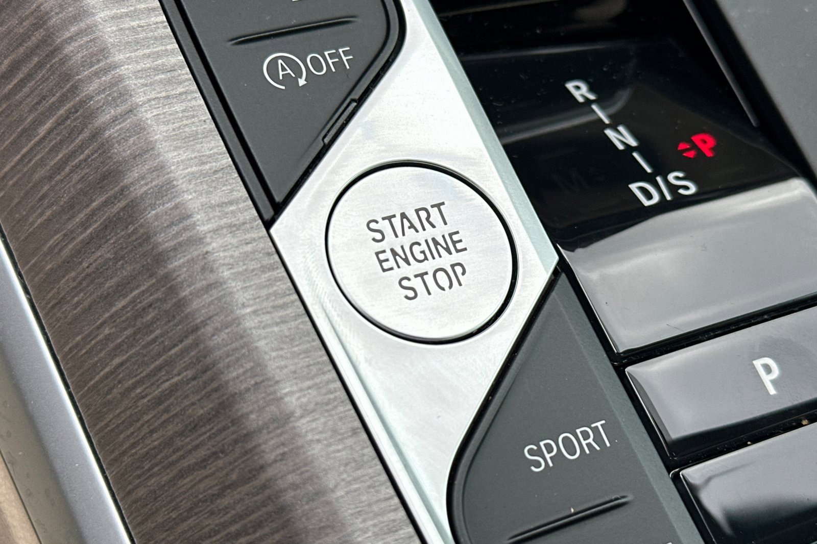 Used 2025 BMW 330i Sedan w/ Convenience Package image 28