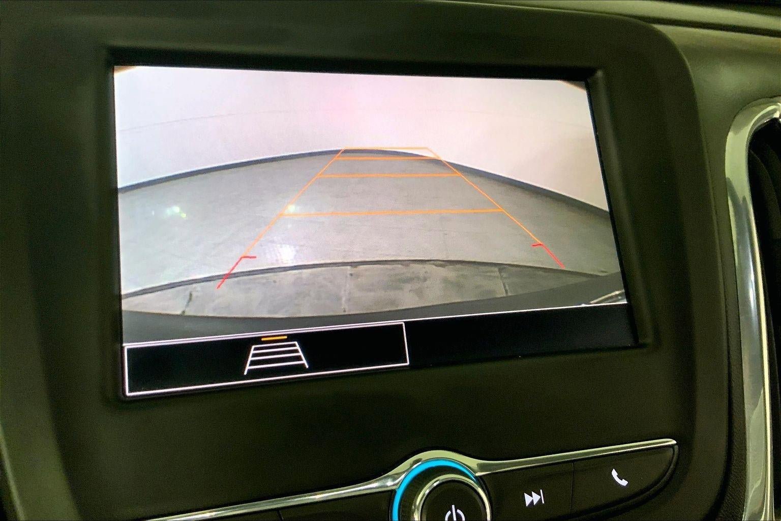 Used 2023 Chevrolet Equinox LS image 21