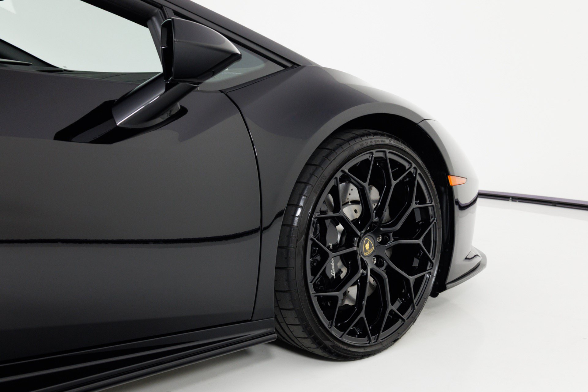 Used 2021 Lamborghini Huracan EVO RWD image 67