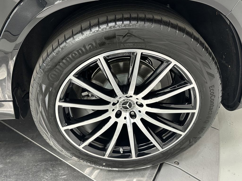 Certified 2025 Mercedes-Benz GLS 450 4MATIC image 23