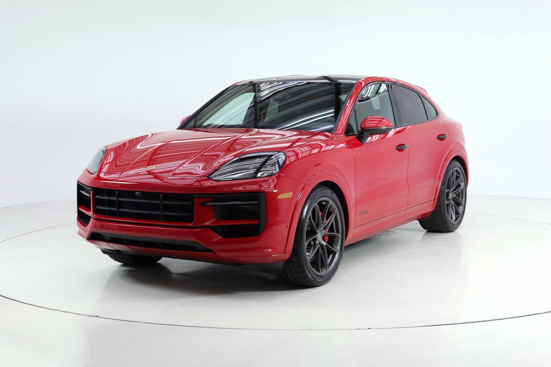 Certified 2025 Porsche Cayenne GTS AWD/4WD image 1