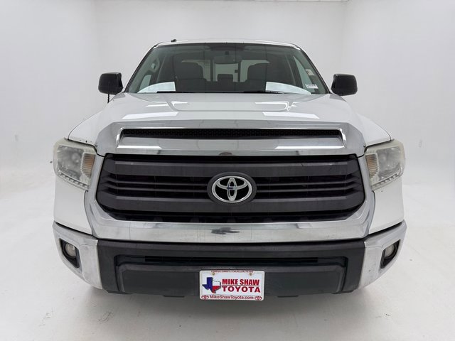 Used 2015 Toyota Tundra SR5 w/ SR5 Upgrade Package image 3