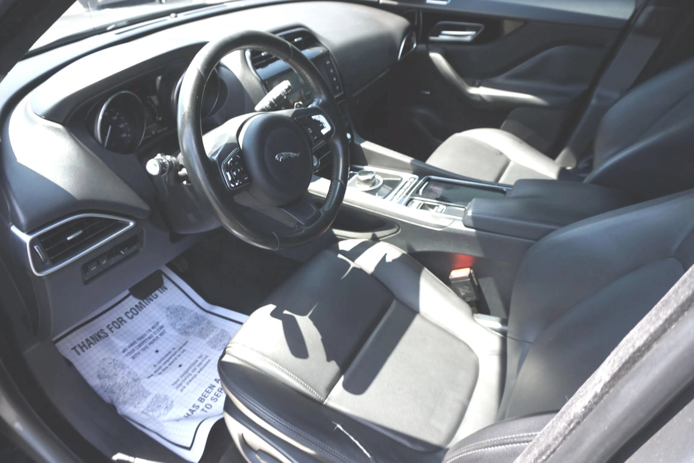 Used 2018 Jaguar F-PACE Premium AWD/4WD image 27