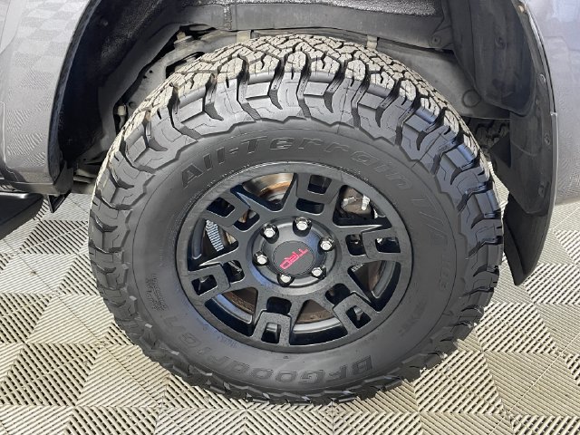 Used 2015 Toyota 4Runner Trail Premium AWD/4WD image 20