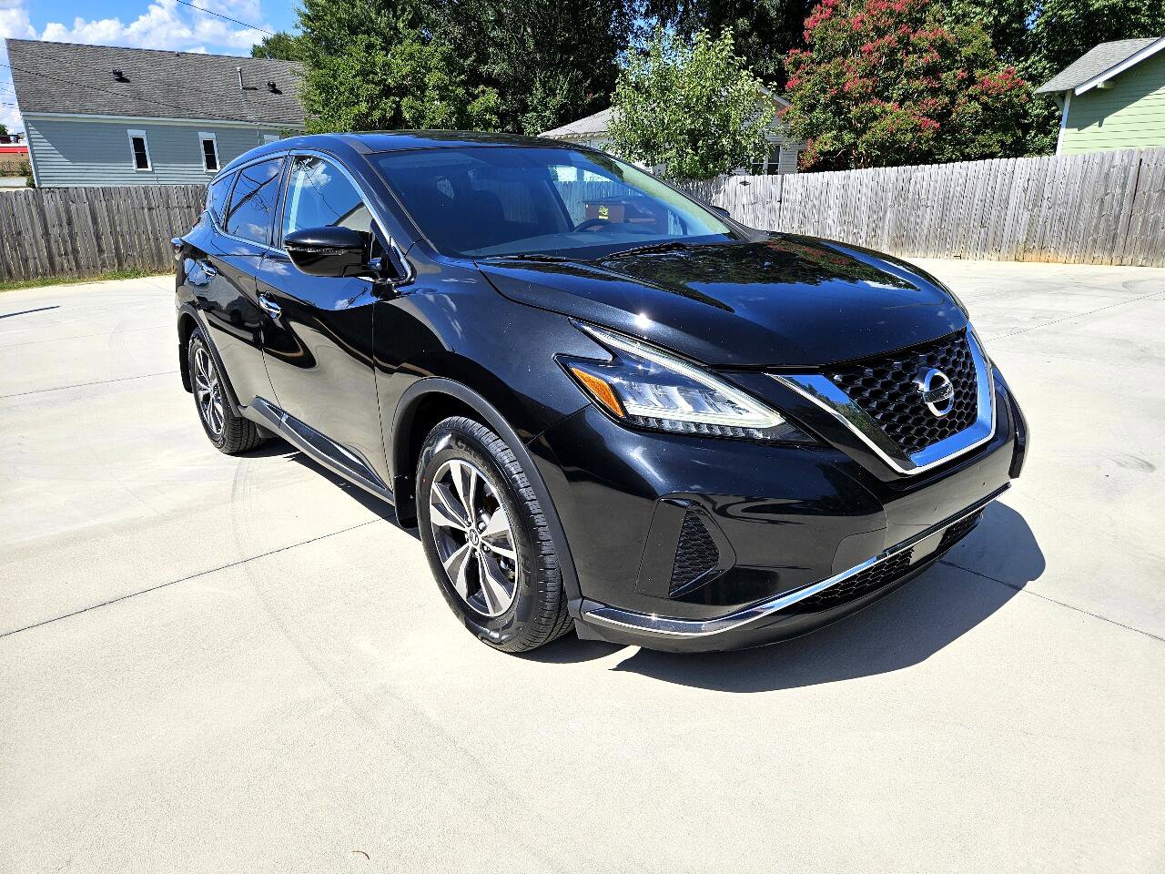 Used 2019 Nissan Murano S image 3