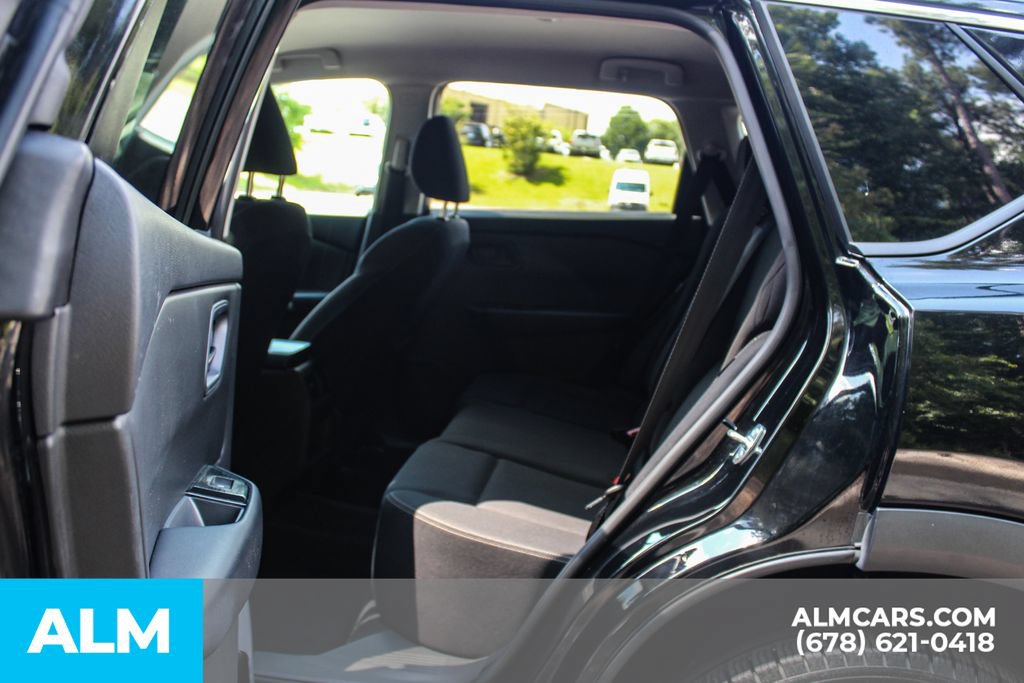 Used 2024 Nissan Rogue S AWD/4WD image 16