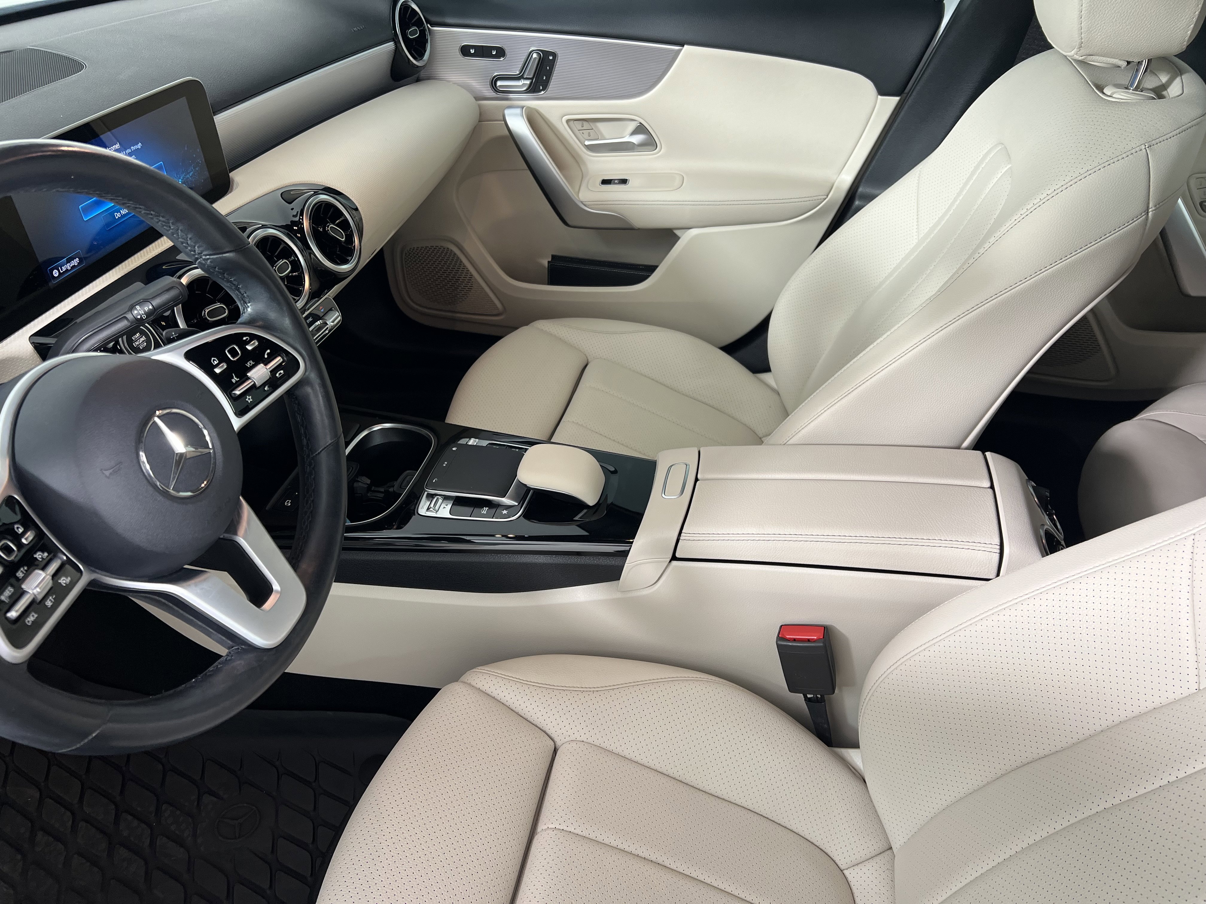 Used 2020 Mercedes-Benz A 220 4MATIC image 4