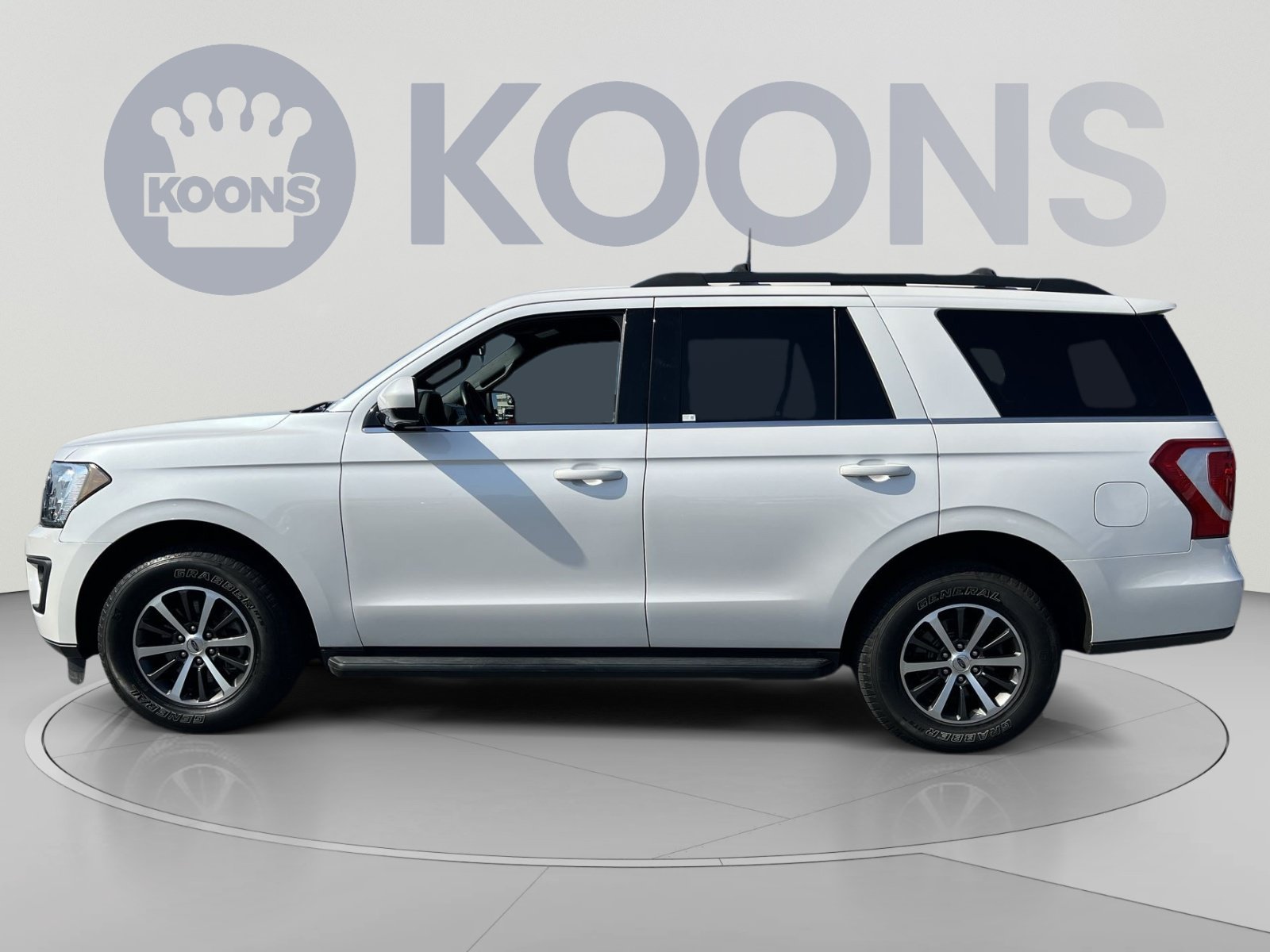Used 2018 Ford Expedition XLT w/ Cargo Package AWD/4WD image 2