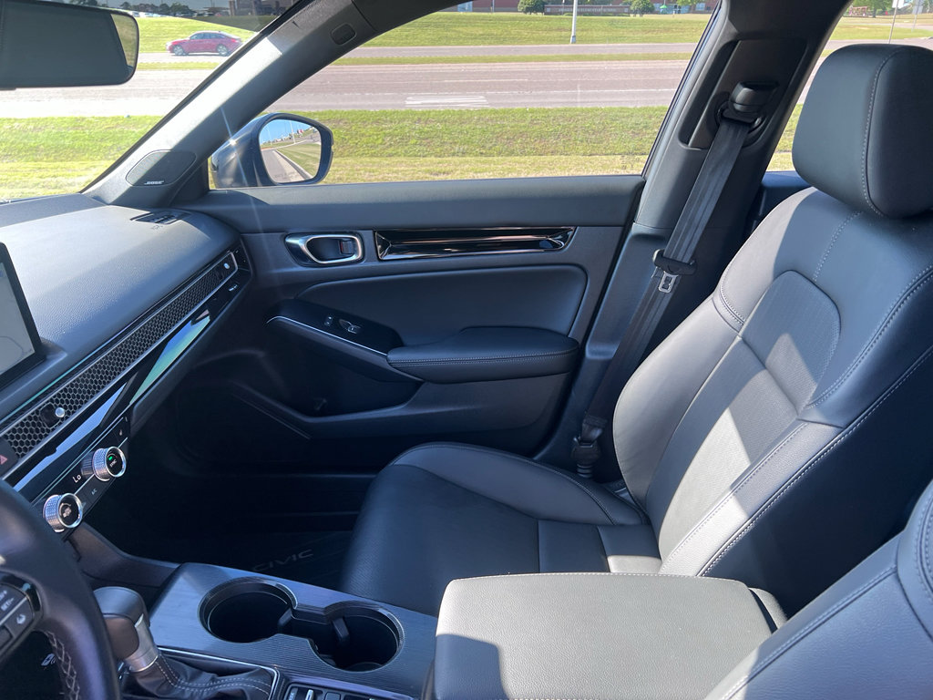 Used 2025 Honda Civic Sport image 17
