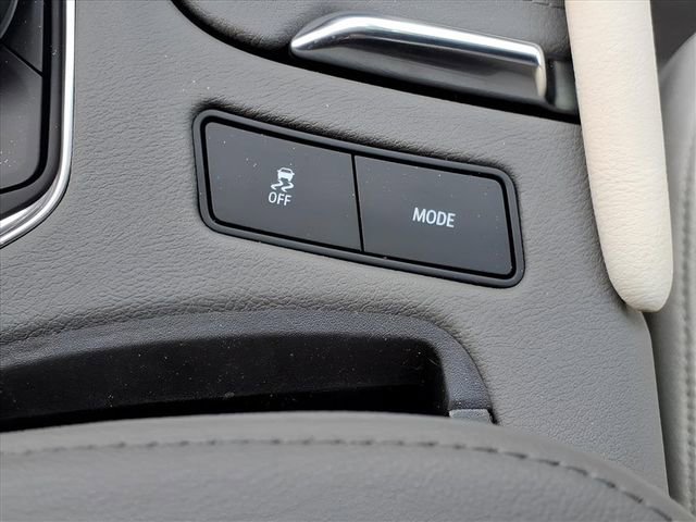 Used 2025 Cadillac XT6 Premium Luxury w/ LPO, Floor Liner Package image 27