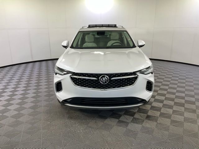 Used 2023 Buick Envision Avenir image 2