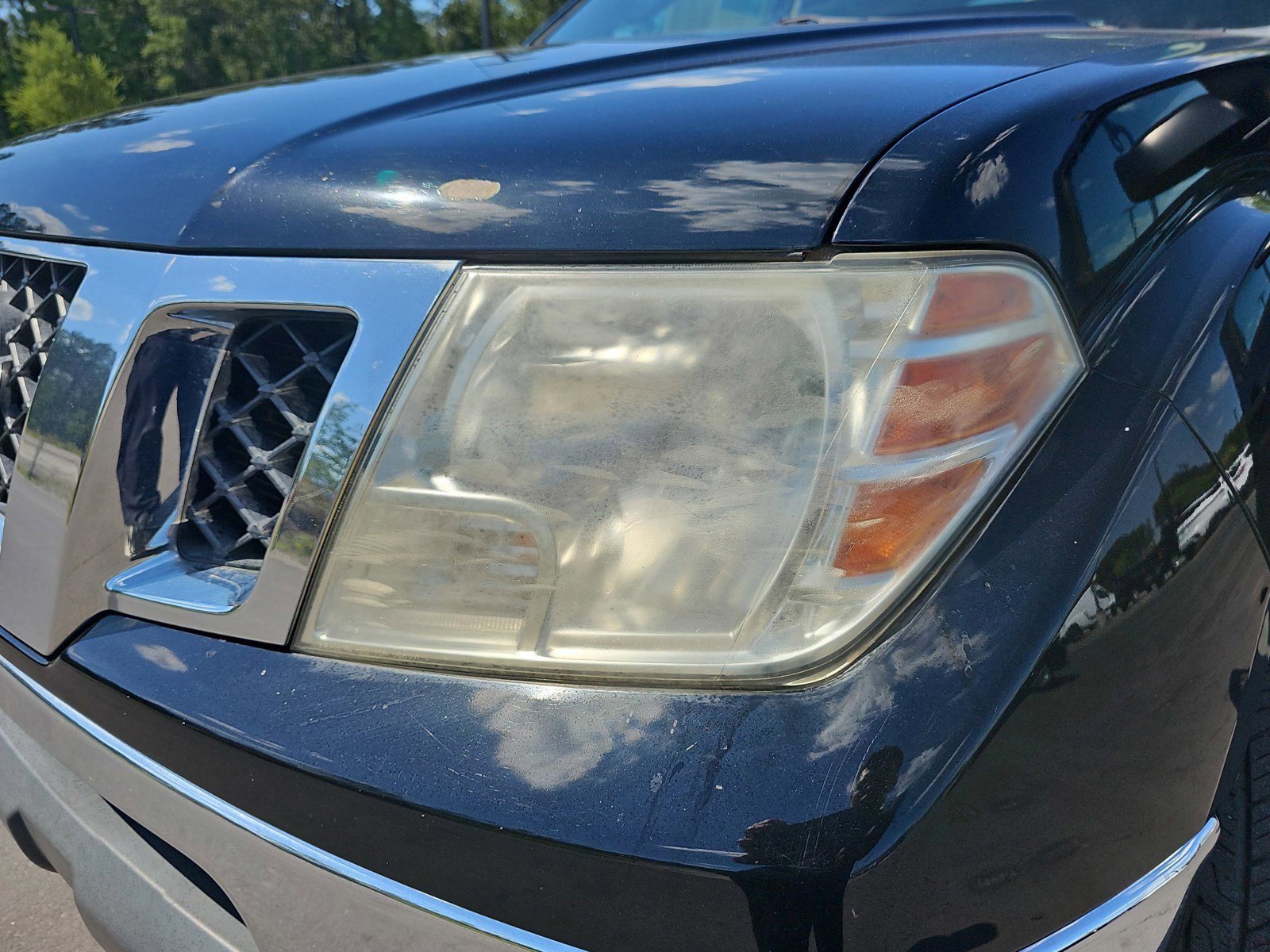 Used 2010 Nissan Frontier SE RWD image 29