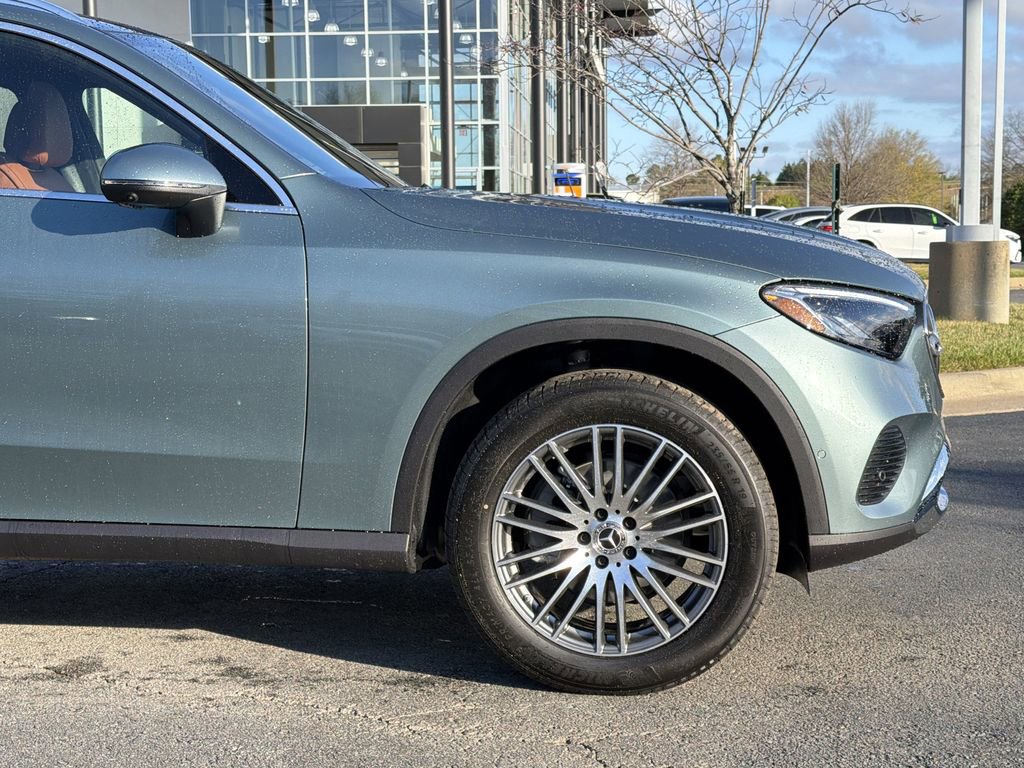 New 2026 Mercedes-Benz GLC 300 4MATIC image 9