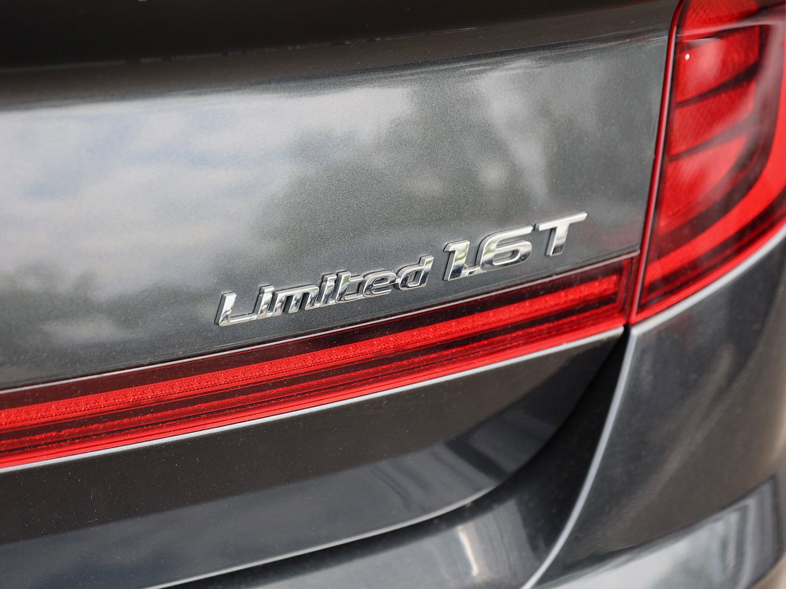 Used 2020 Hyundai Sonata Limited FWD image 9