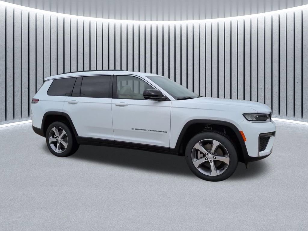 New 2026 Jeep Grand Cherokee L Limited AWD/4WD image 3