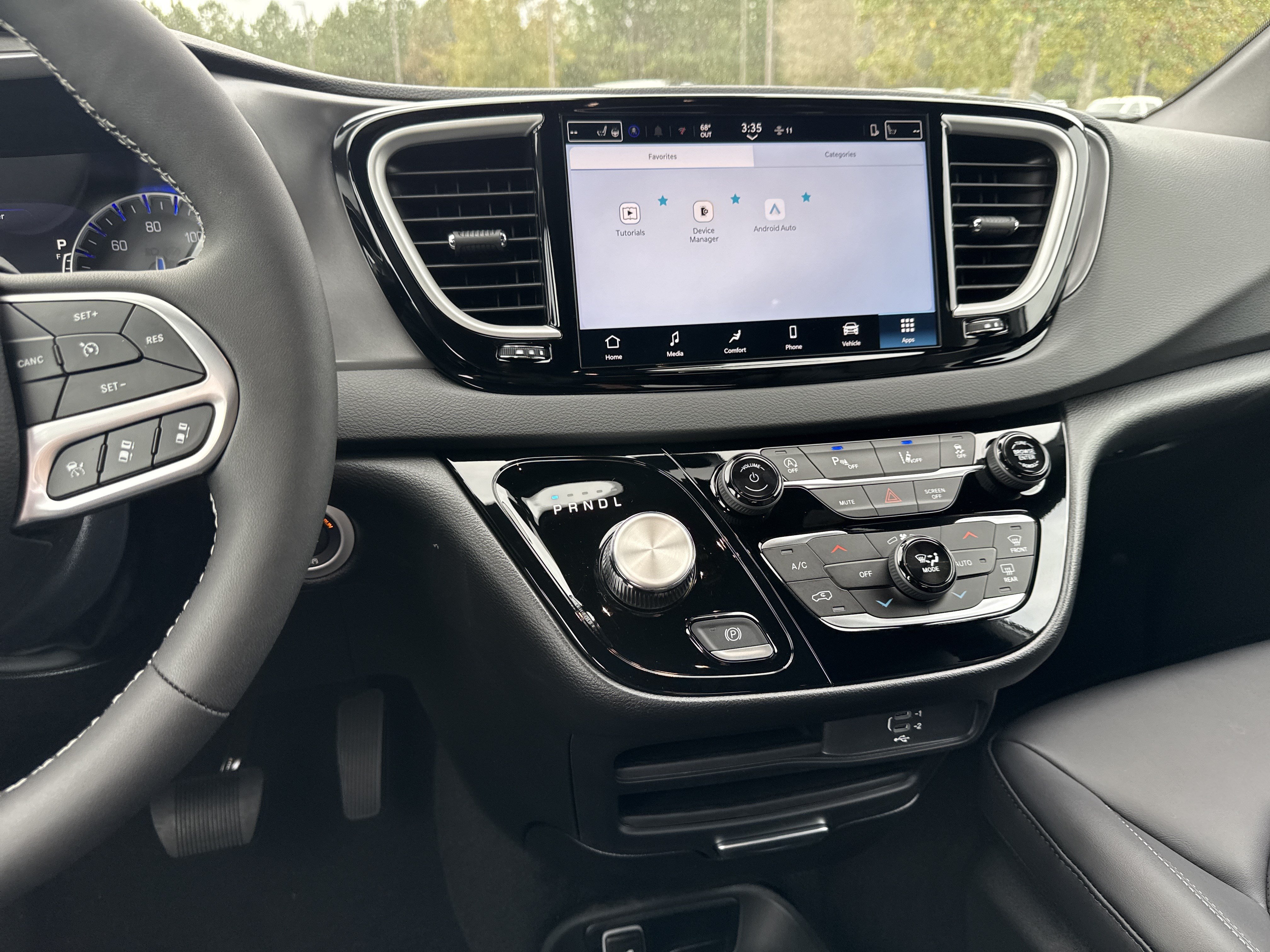 New 2026 Chrysler Voyager LX FWD image 30