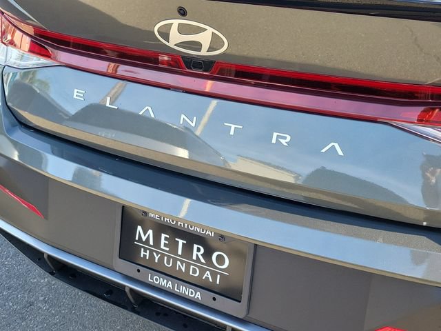 New 2026 Hyundai Elantra Sport FWD image 23