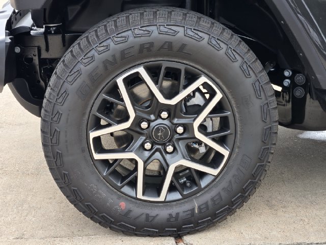 New 2027 Jeep Wrangler Unlimited Sahara AWD/4WD image 7