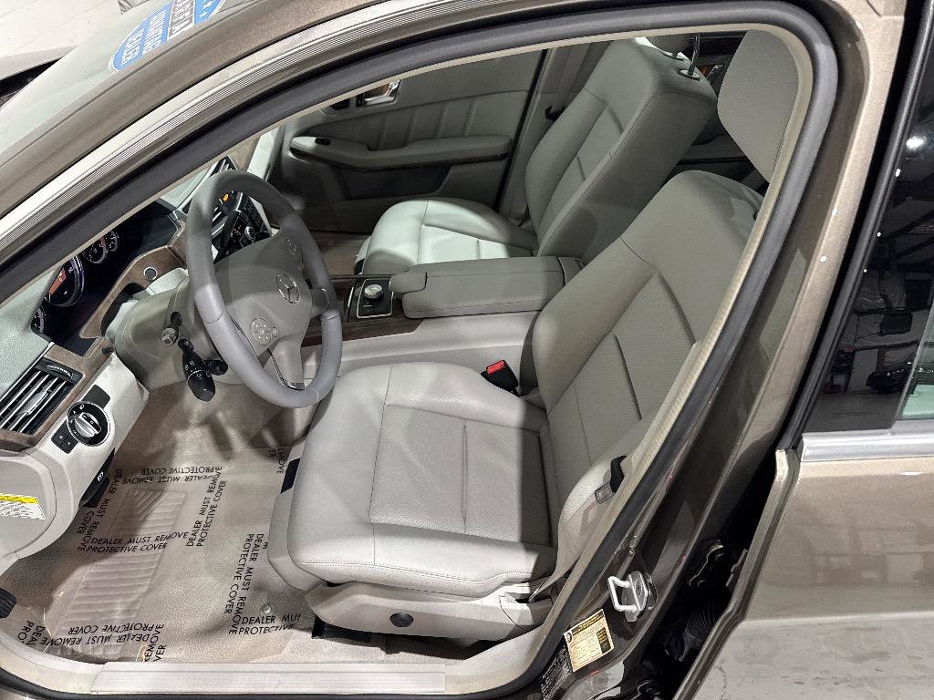 Used 2011 Mercedes-Benz E 350 Sedan image 31