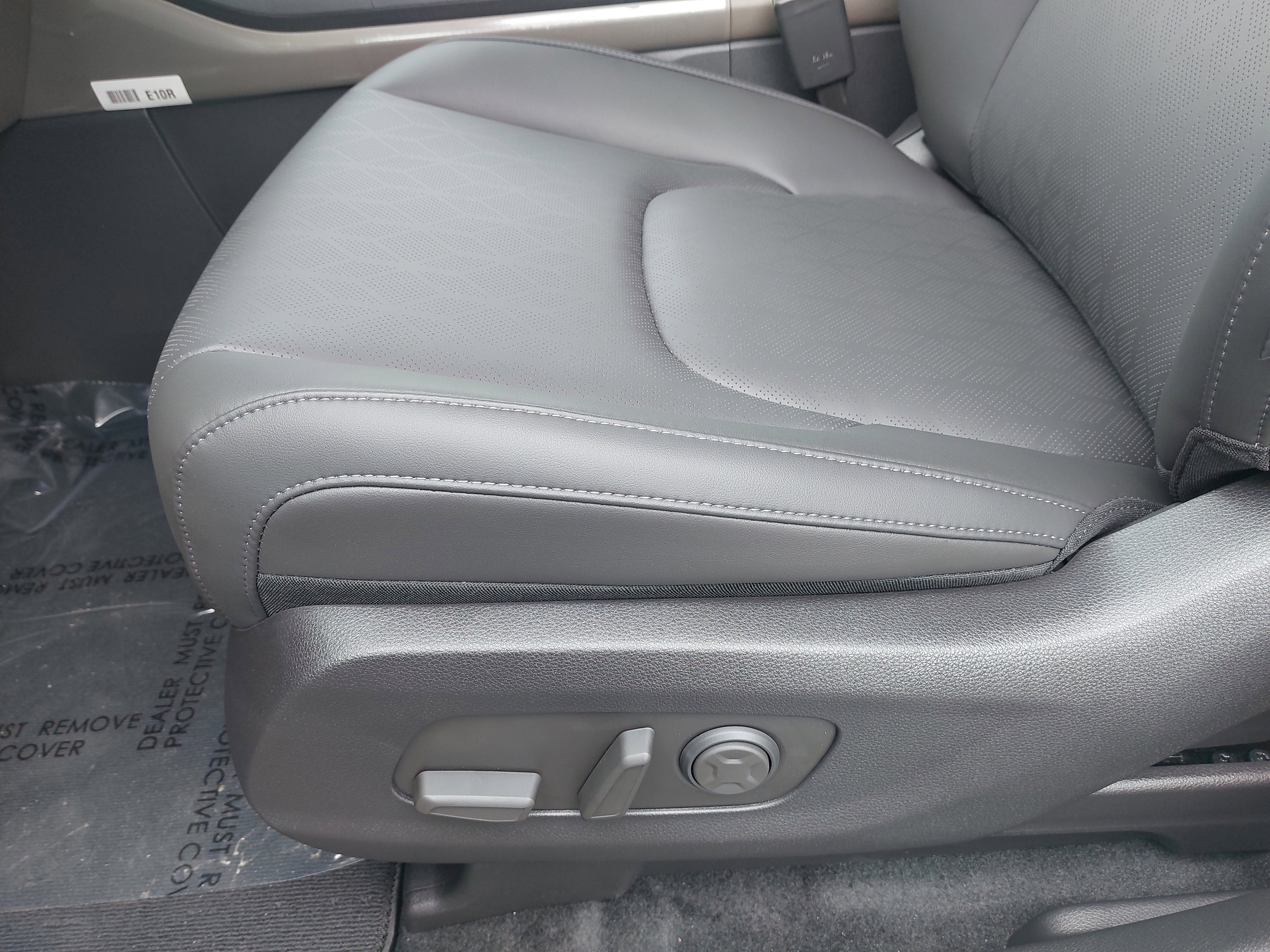 New 2026 Kia Carnival EX image 31