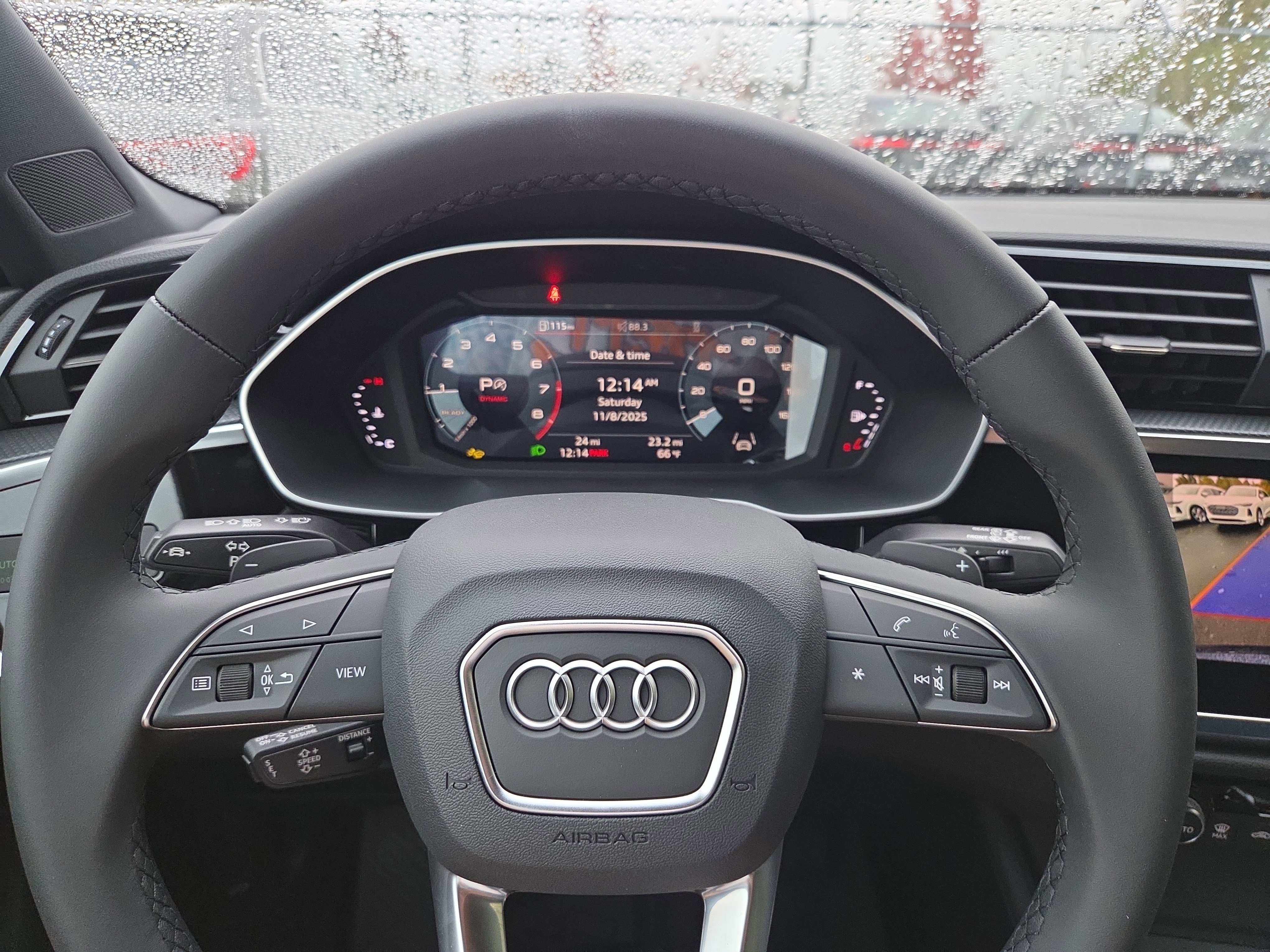 New 2025 Audi Q3 2.0T Premium image 9