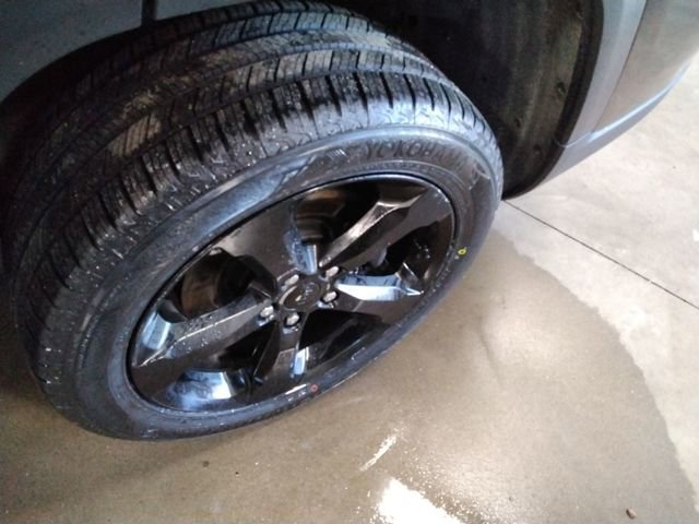 Used 2024 Jeep Grand Cherokee L Limited w/ Luxury Tech Group II image 20