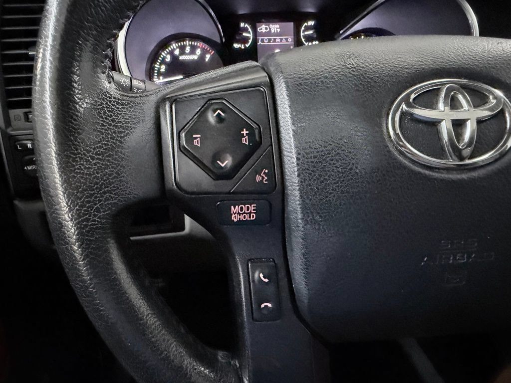 Used 2018 Toyota Sequoia Platinum AWD/4WD image 23