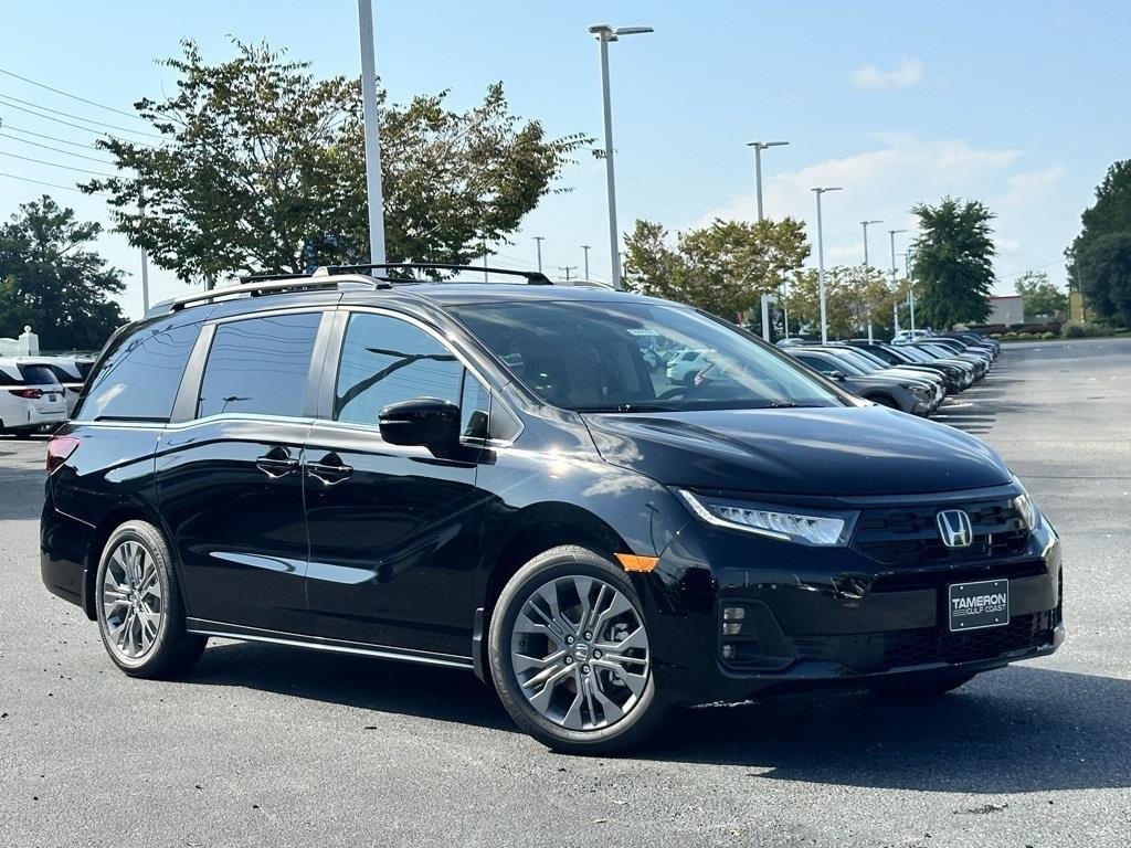 New 2026 Honda Odyssey Touring image 2