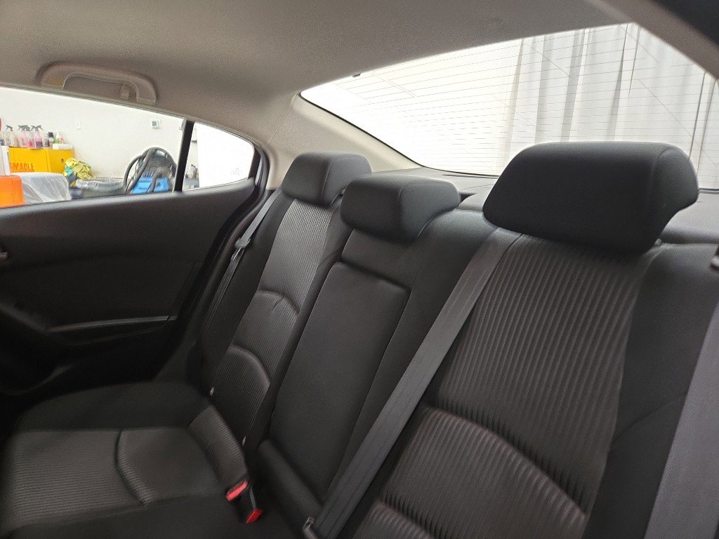 Used 2014 MAZDA MAZDA3 i Touring image 13