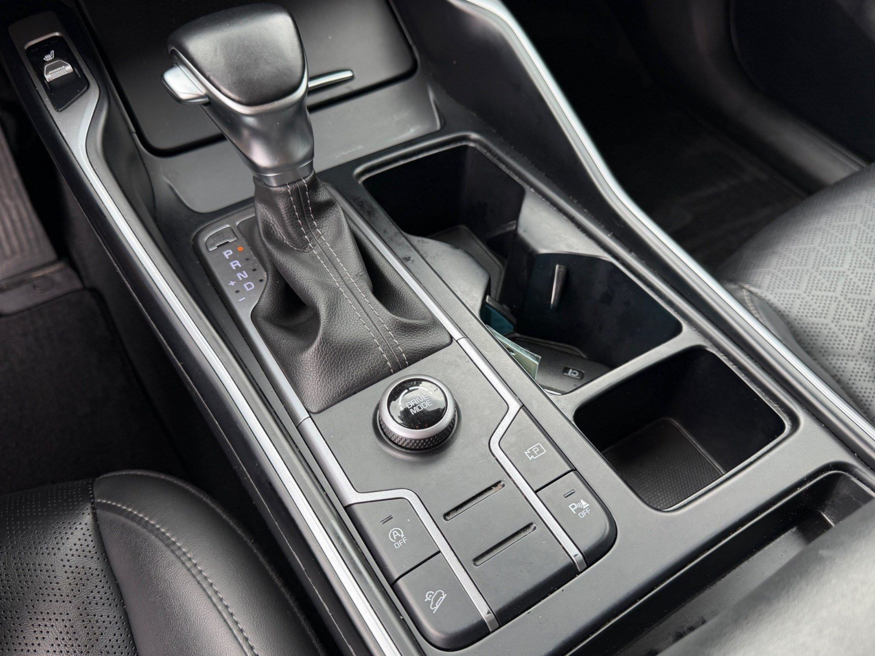 Certified 2023 Kia Sorento S FWD image 35