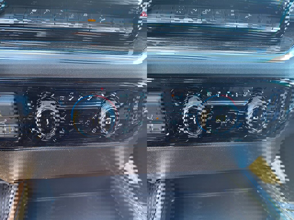 New 2026 Chevrolet Silverado 1500 LT Trail Boss w/ Convenience Package II image 13