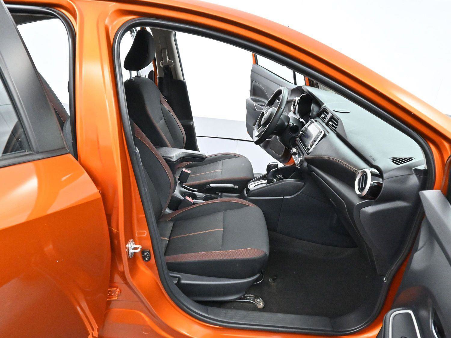 Used 2021 Nissan Versa SR w/ Convenience Package image 26