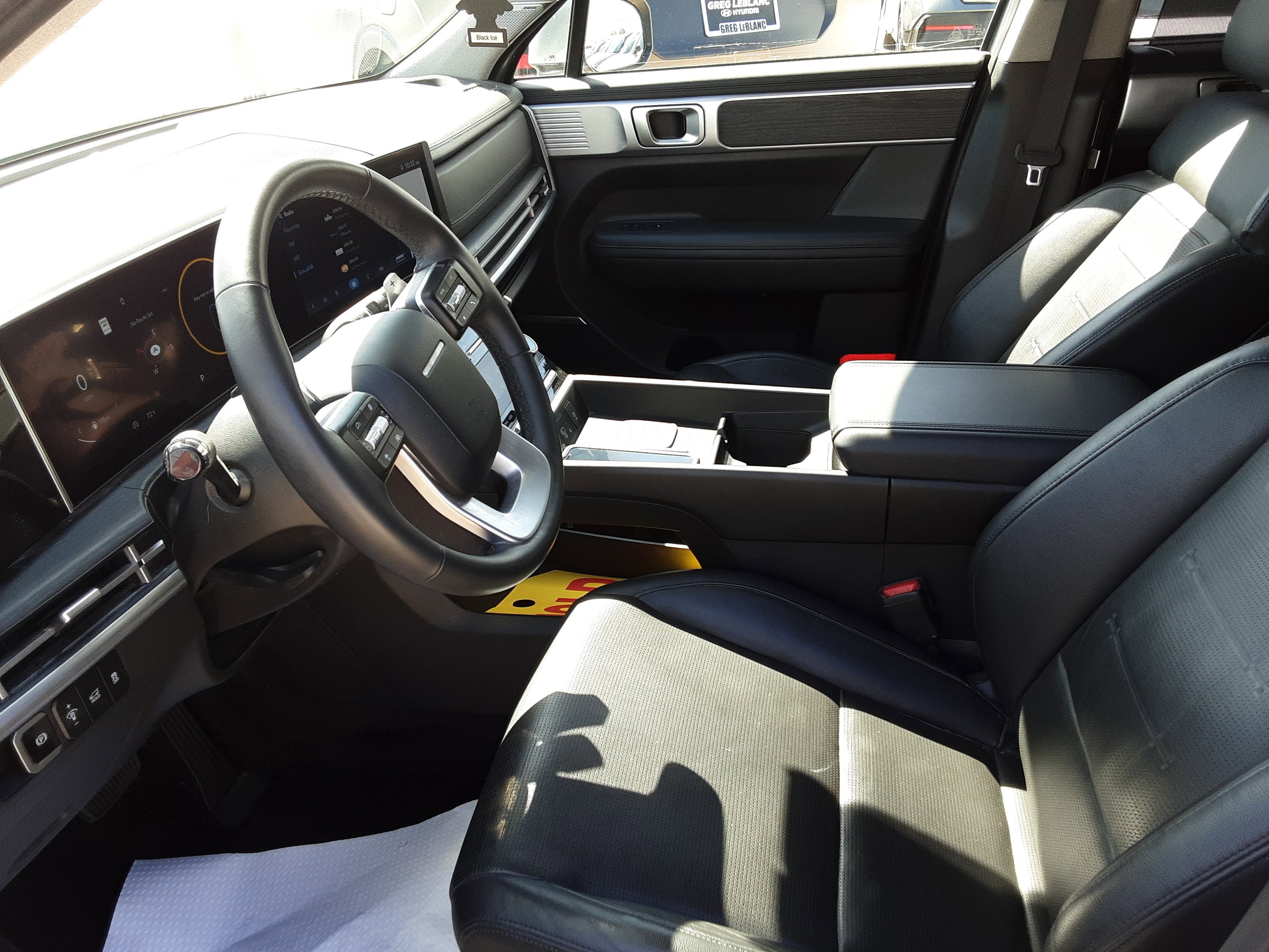 Used 2024 Hyundai Santa Fe Limited image 10
