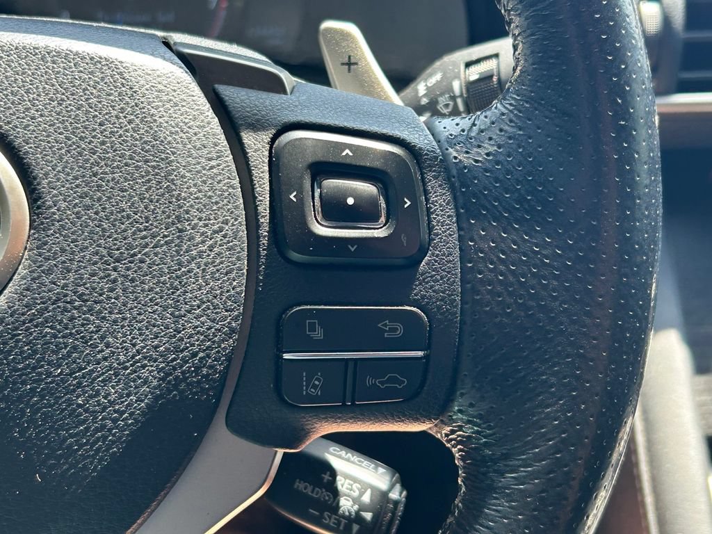 Used 2017 Lexus IS 350 F Sport w/ F Sport Package RWD image 36