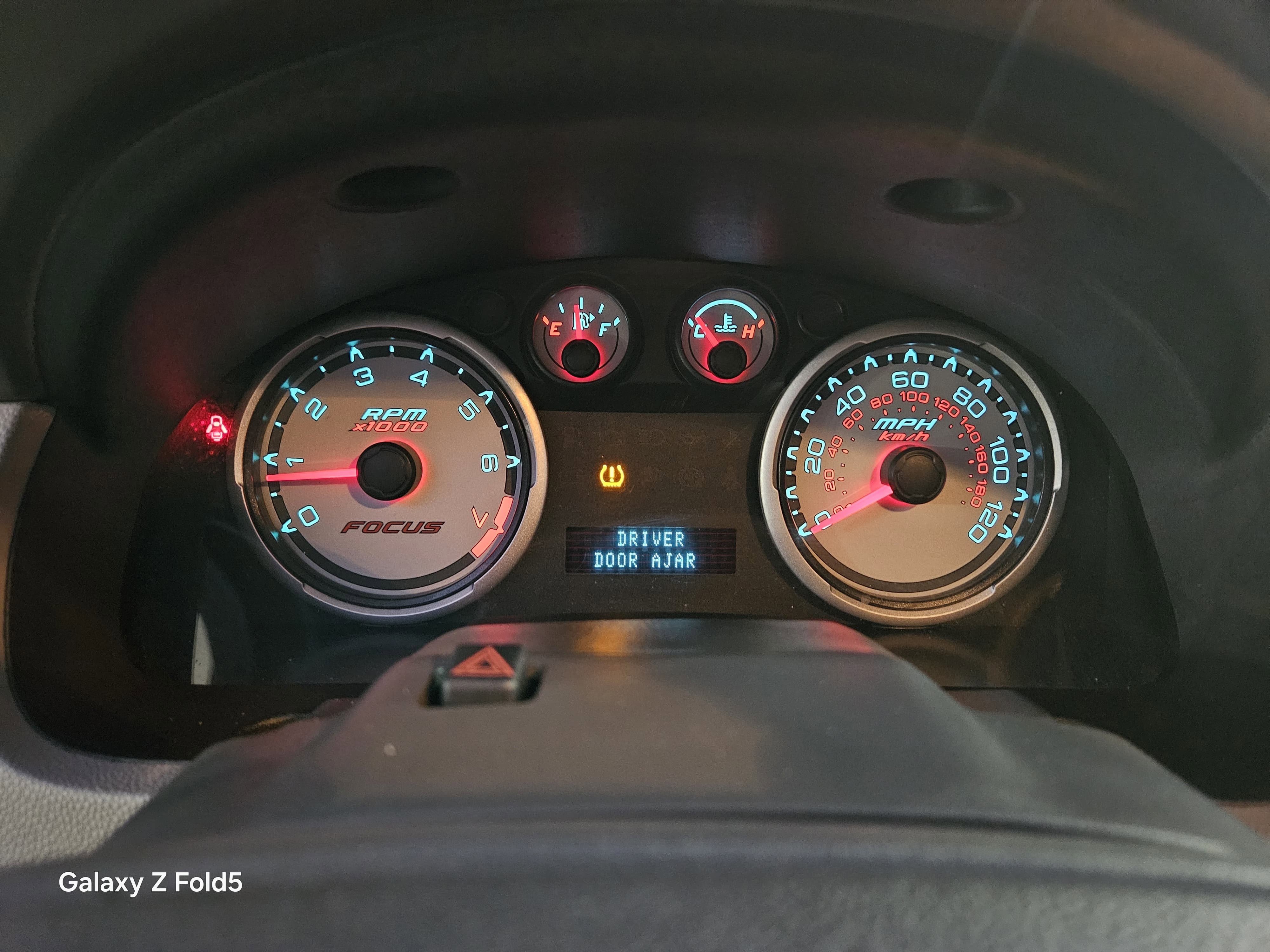 Used 2010 Ford Focus SE image 26