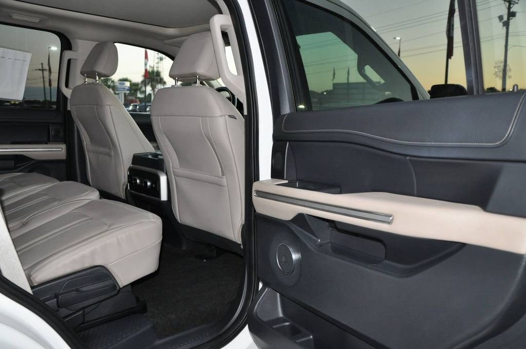 Used 2022 Ford Expedition Limited image 15